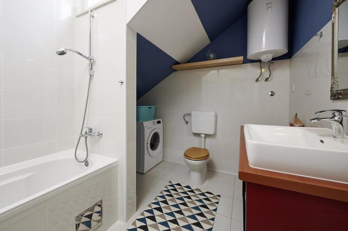 Smuketa In Trogir Haus Fuer 4 Personen Villa Exterior photo